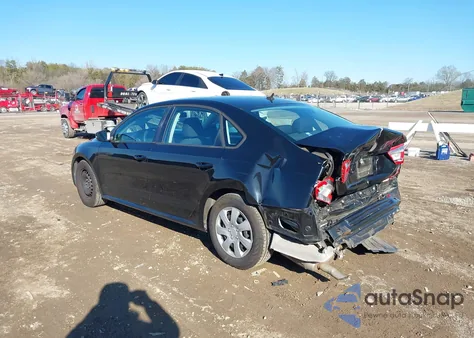 2013 Volkswagen Passat 2.5L S z USA, uszkodzony, nr VIN 1VWAP7A39DC124111